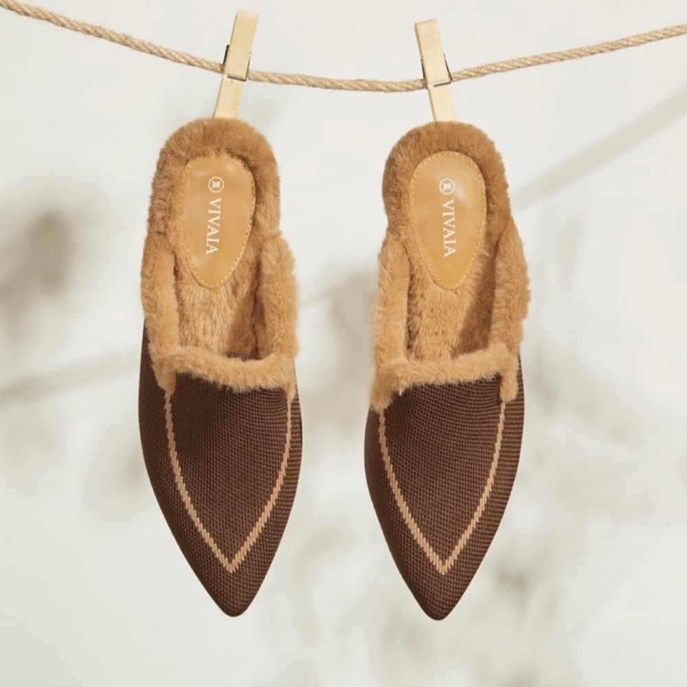 Vivaia Pointed-Toe Heeled Fluffy Mules